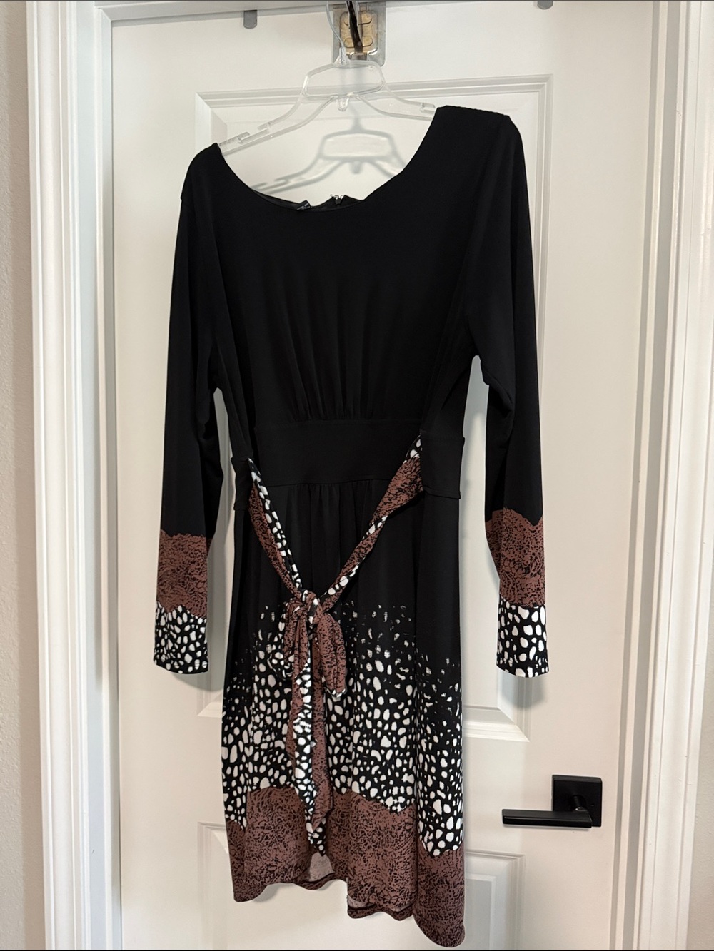 Alfani Black Long-Sleeve Printed Tie-Waist Dress with White Accent